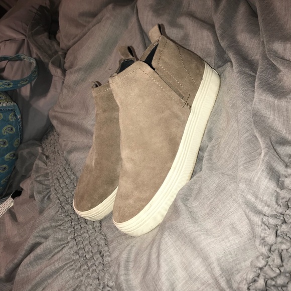 Suede slip one - Picture 2 of 3